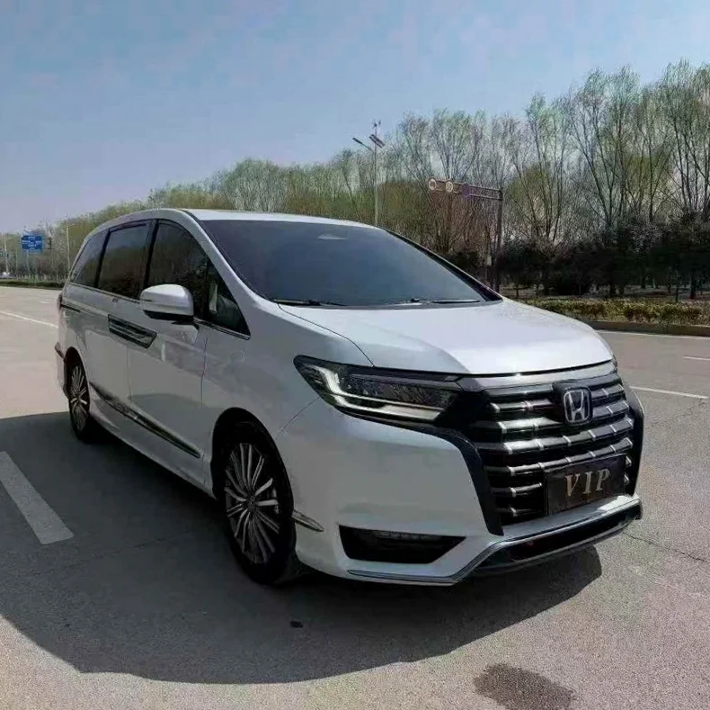 本田艾力绅 正面外观二