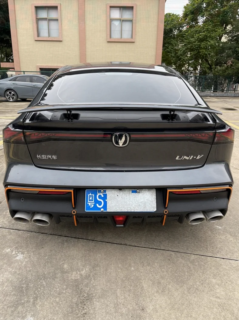 长安汽车UNI 驾驶室