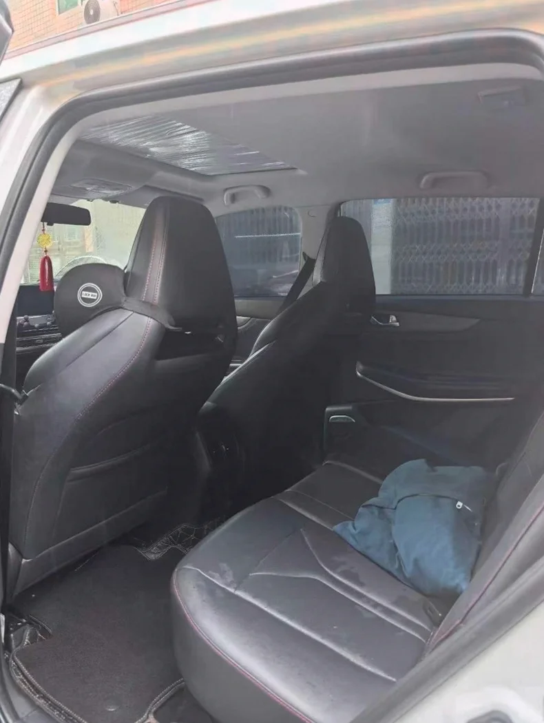 长安汽车CS75 后面外观三