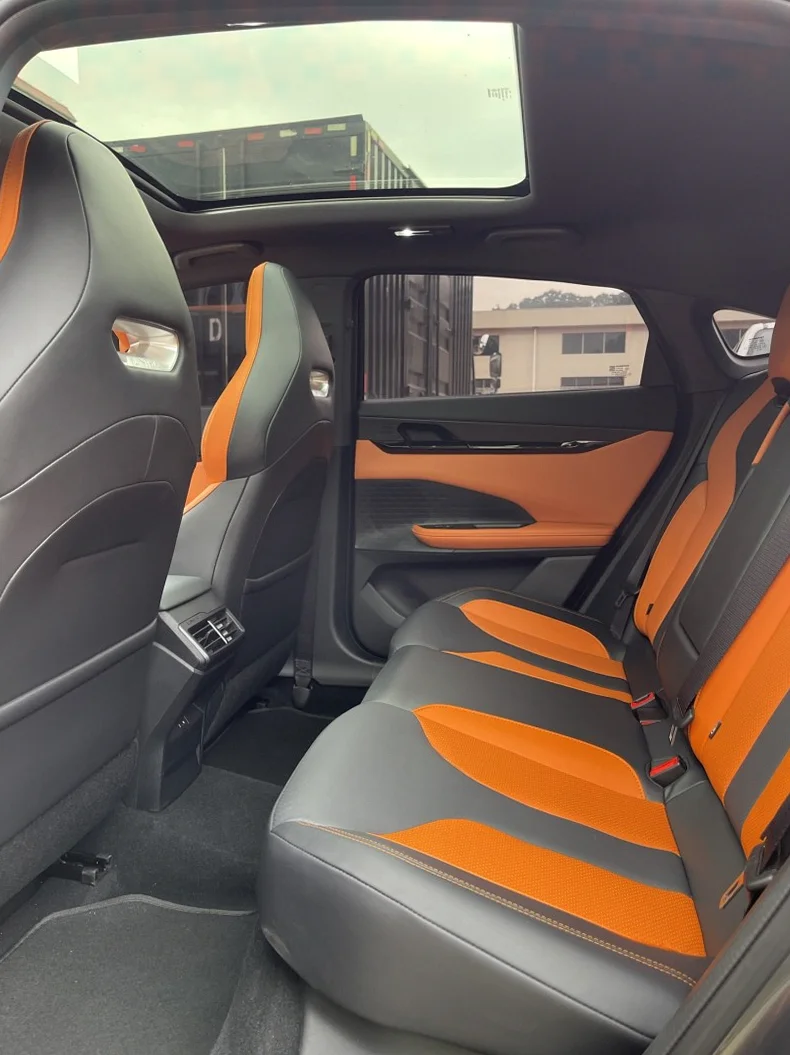 长安汽车UNI 内饰后排