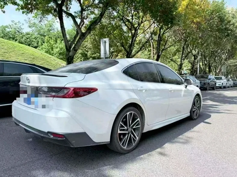 丰田凯美瑞 内饰后排