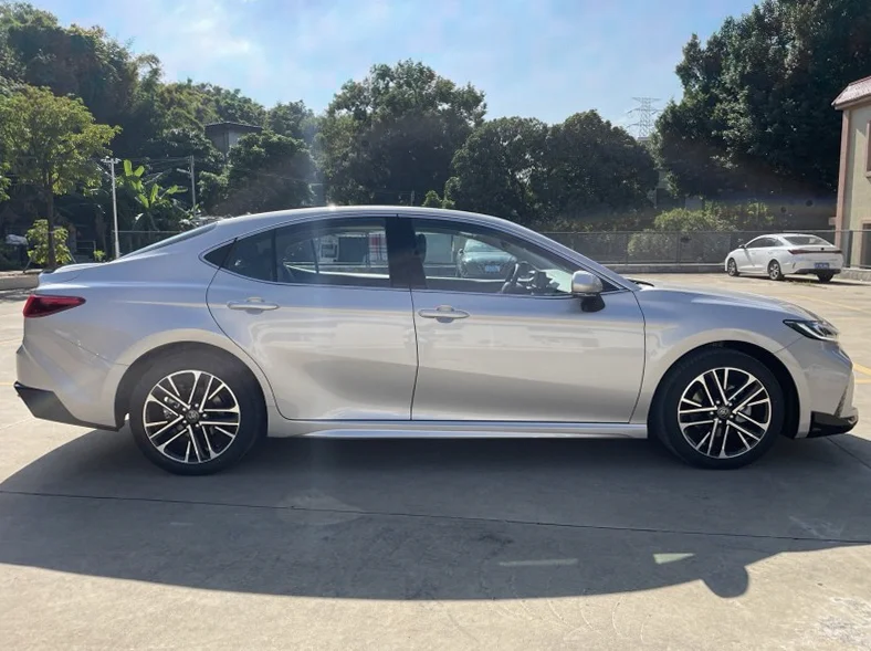 丰田凯美瑞 内饰前排