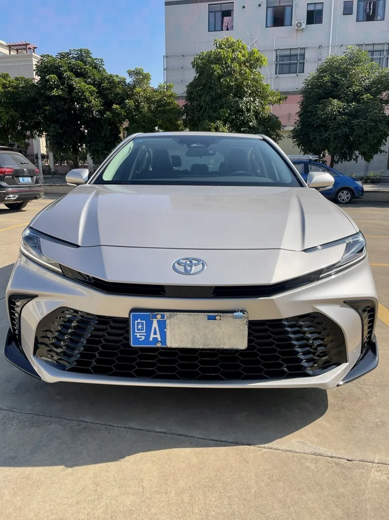 25年丰田凯美瑞油电混合高配