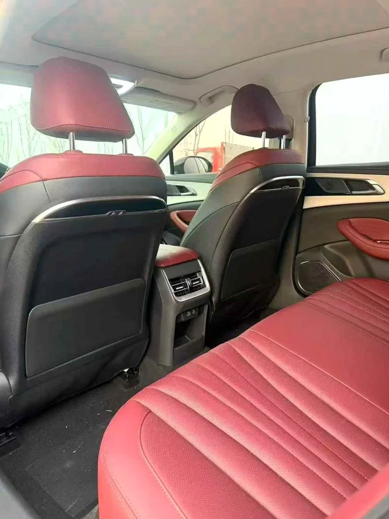 红旗H5 后面外观一