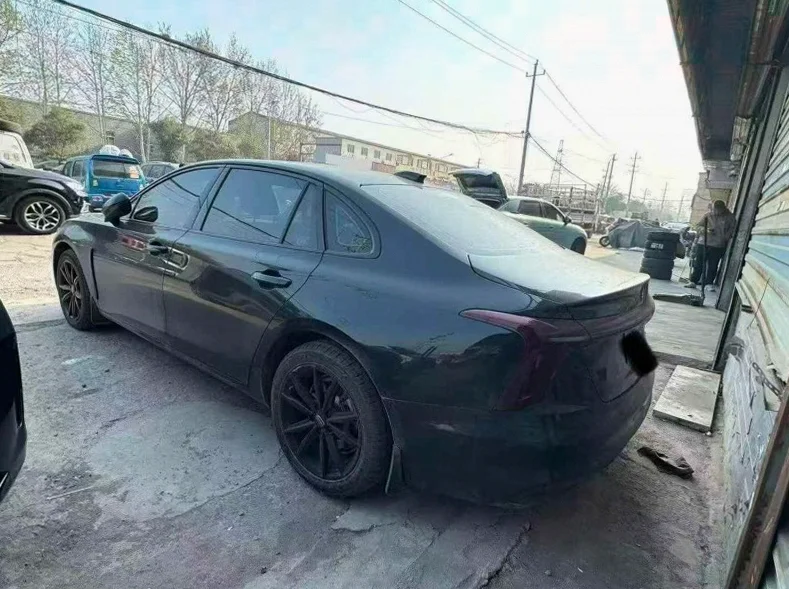 红旗H5 正面外观二