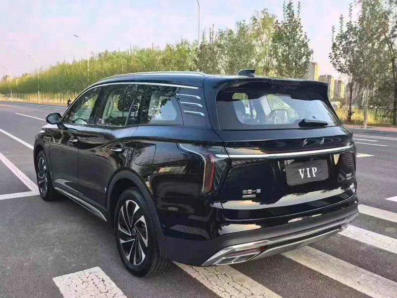 红旗HS5 内饰前排