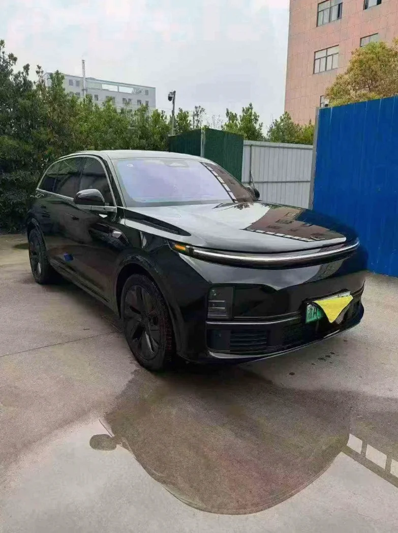 理想L7 正面外观三