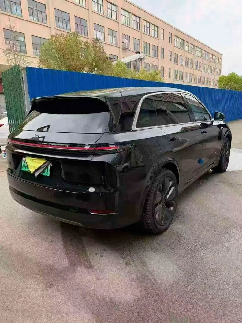 理想L7 后面外观二