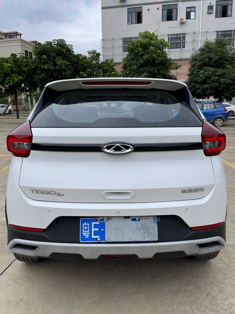 奇瑞瑞虎 驾驶室