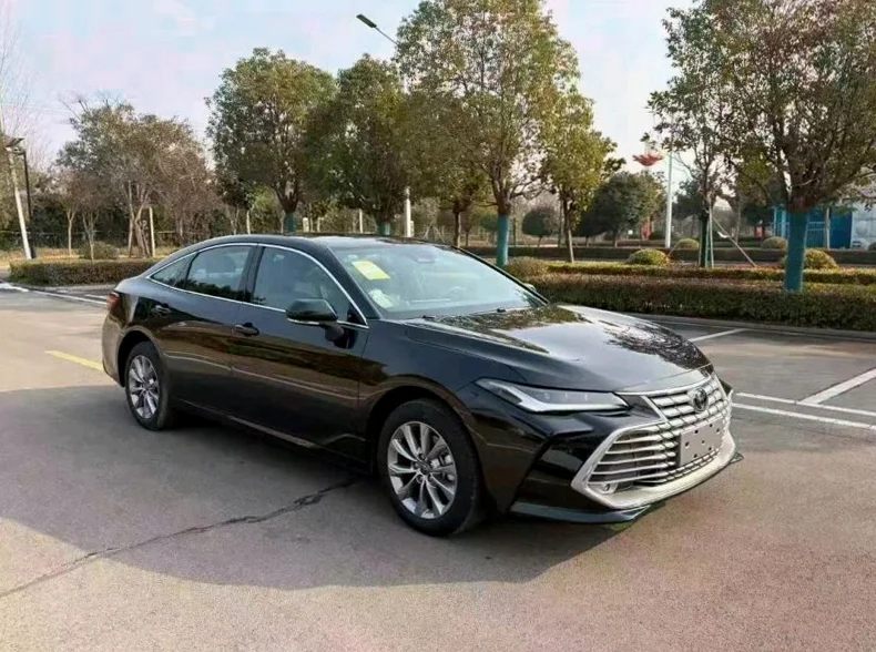 丰田亚洲龙 正面外观三