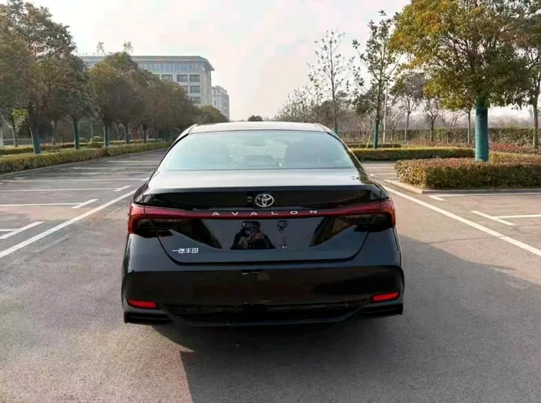 丰田亚洲龙 驾驶室