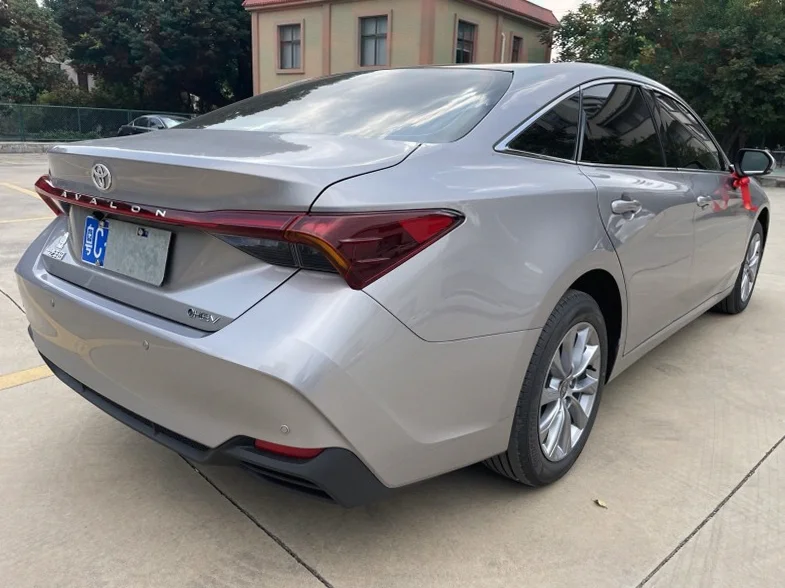 丰田亚洲龙 后面外观一