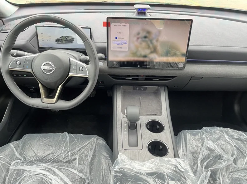 日产天籁 内饰前排