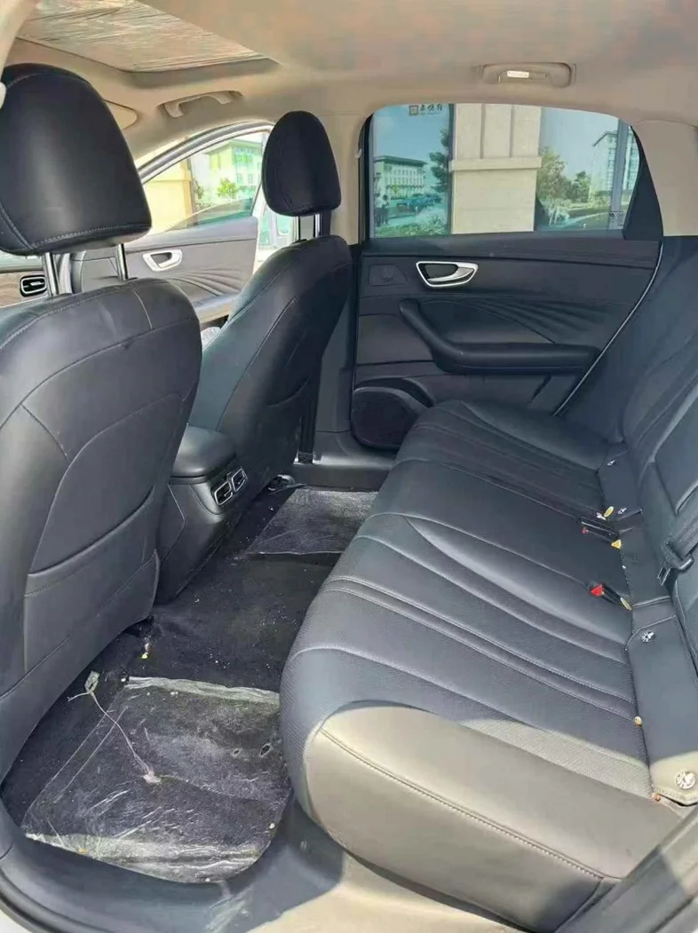 荣威D7 后面外观二