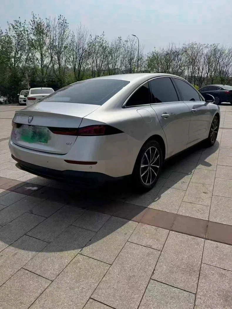 荣威D7 内饰前排