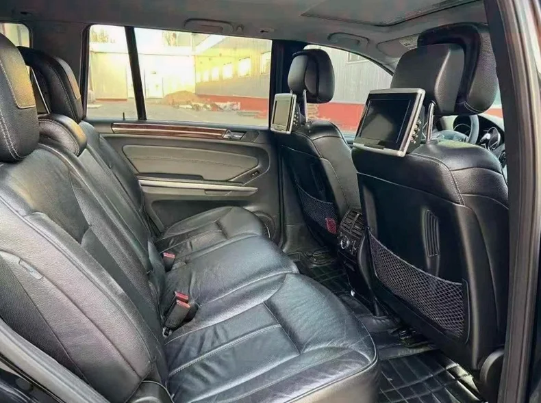 奔驰GL 后面外观二