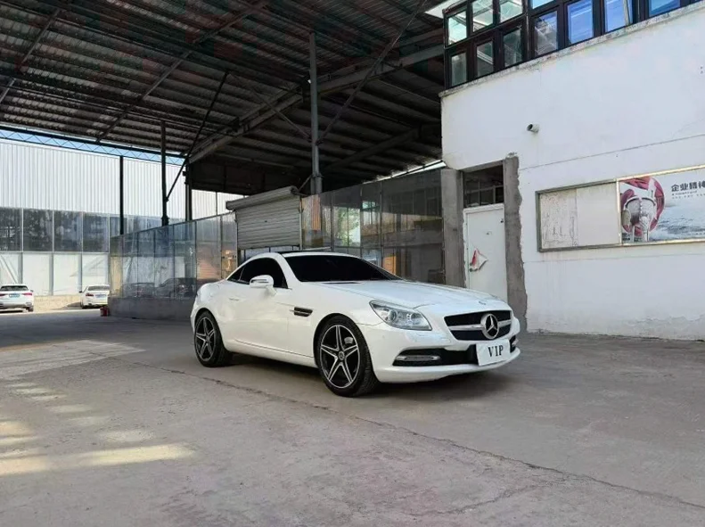 奔驰SLK 正面外观三