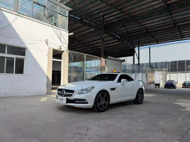 奔驰SLK 正面外观二