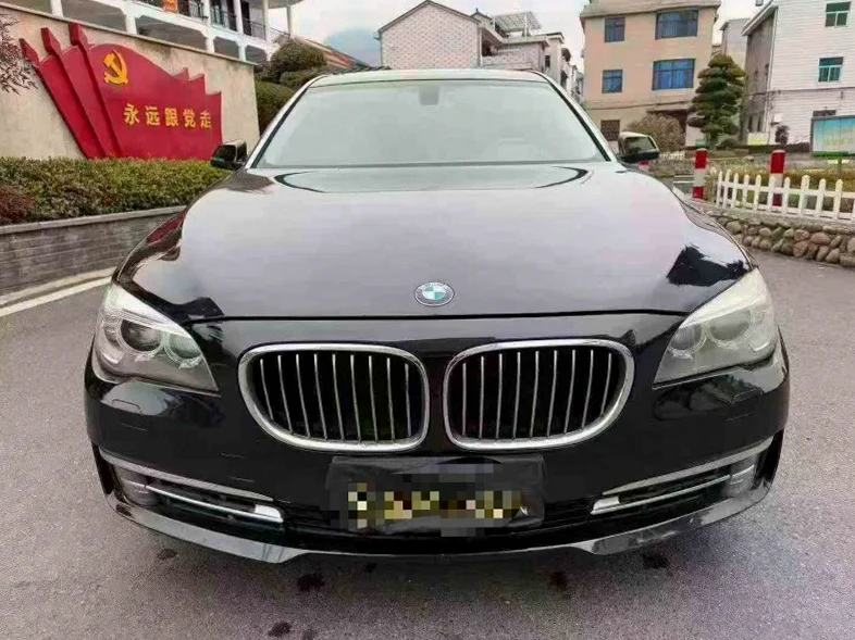 14年宝马740Li豪华版
