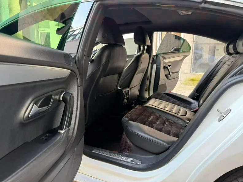 大众CC 内饰后排