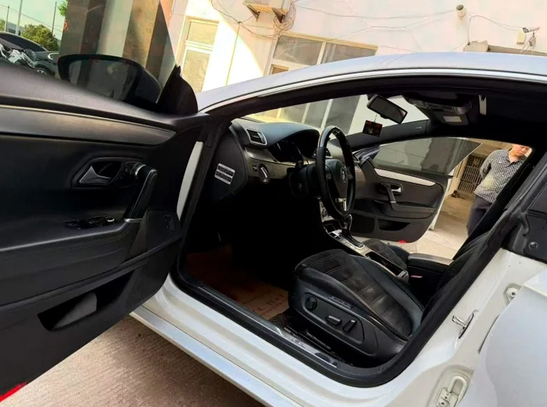 大众CC 后面外观一