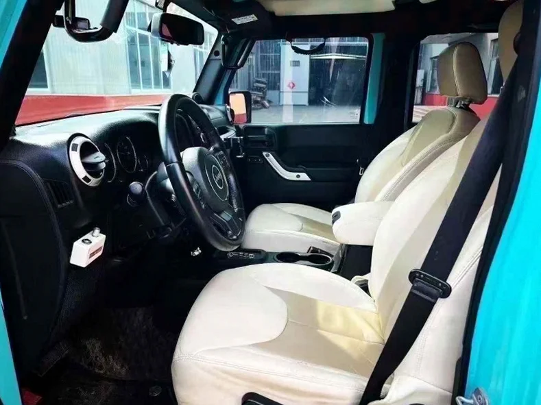 Jeep牧马人 后面外观一