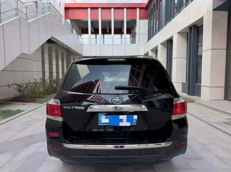 丰田汉兰达 内饰后排