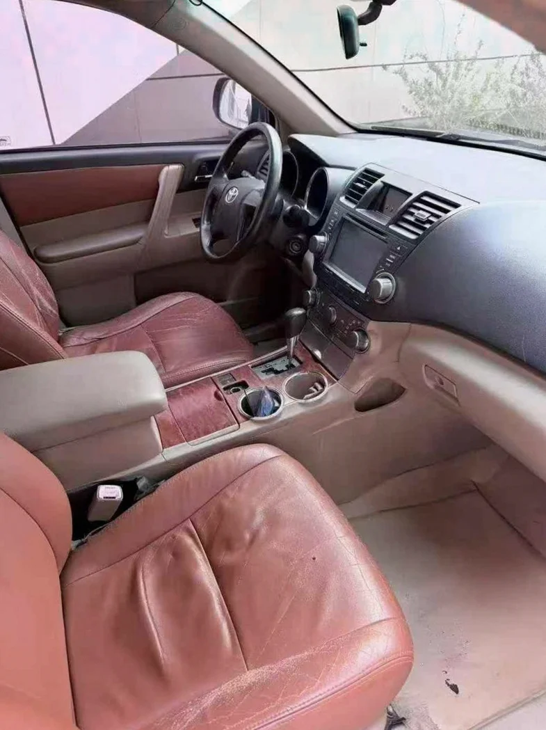 丰田汉兰达 后面外观三