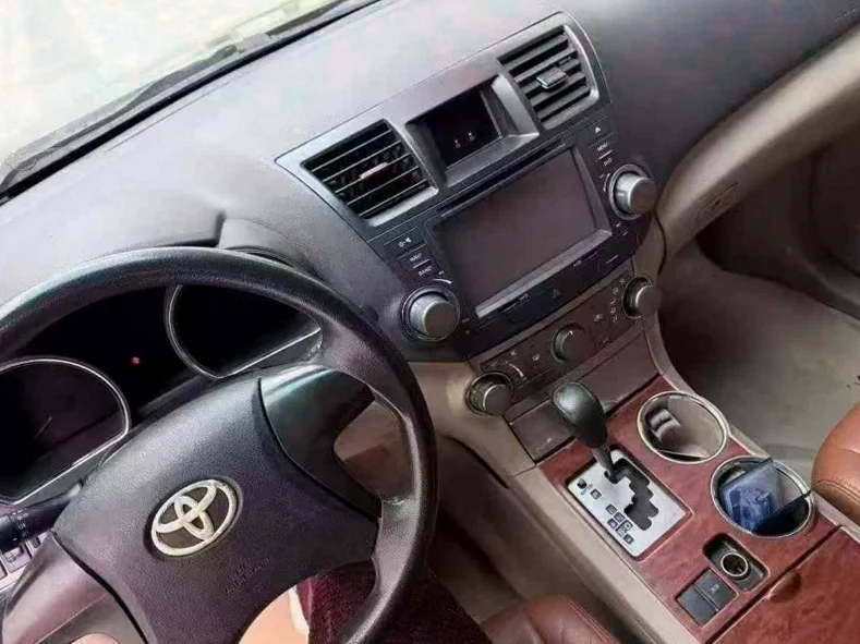 丰田汉兰达 正面外观三