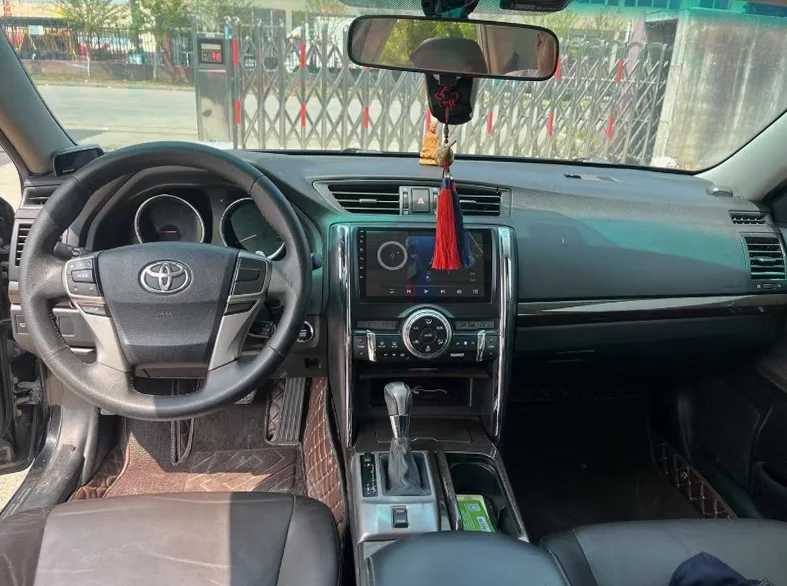 丰田锐志 内饰后排