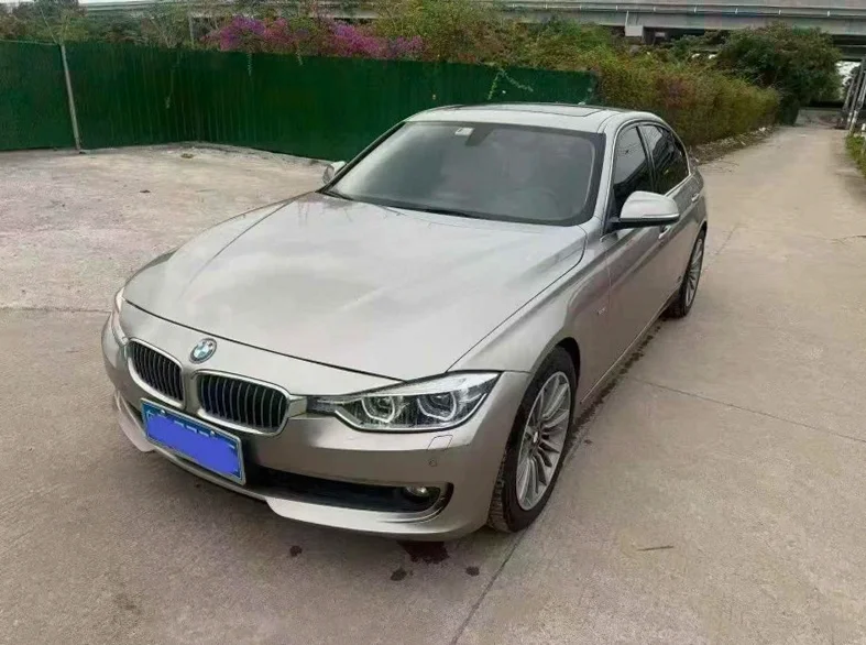 宝马3系 正面外观三