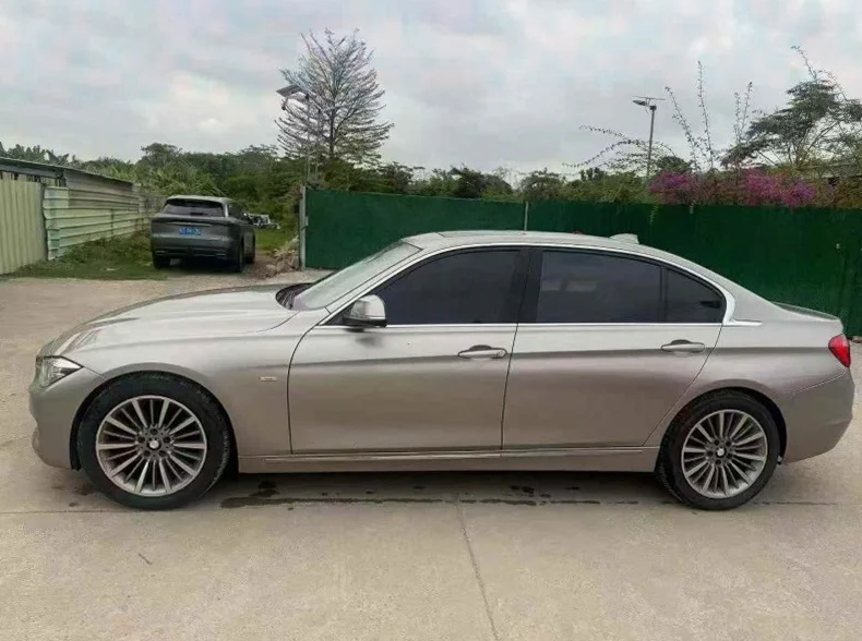 宝马3系 驾驶室