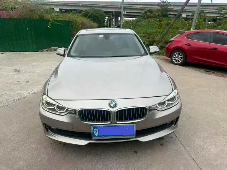 15年宝马320Li豪华设计型
