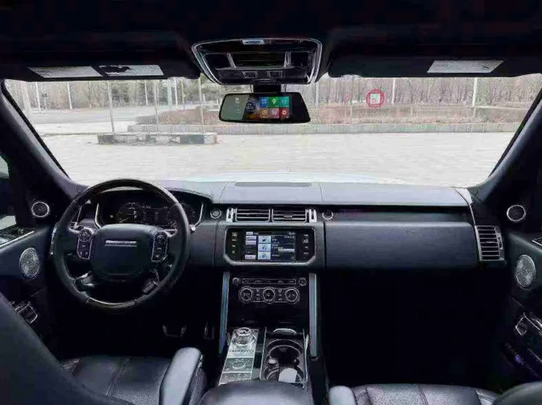 路虎揽胜行政 后面外观一