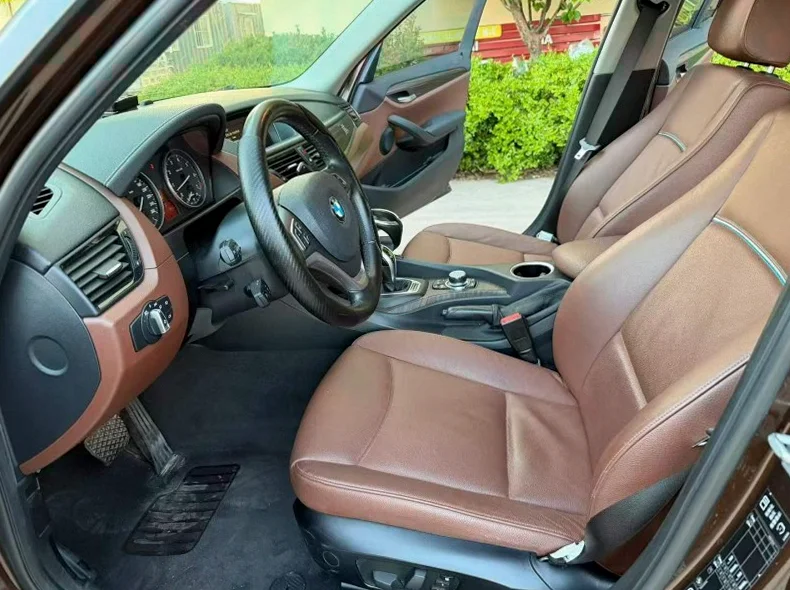 X1宝马 后面外观一