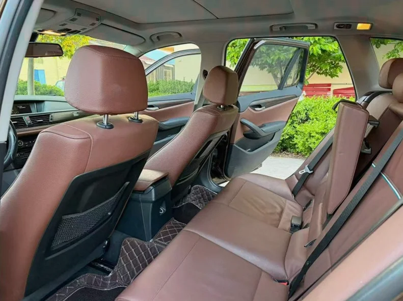 X1宝马 内饰后排