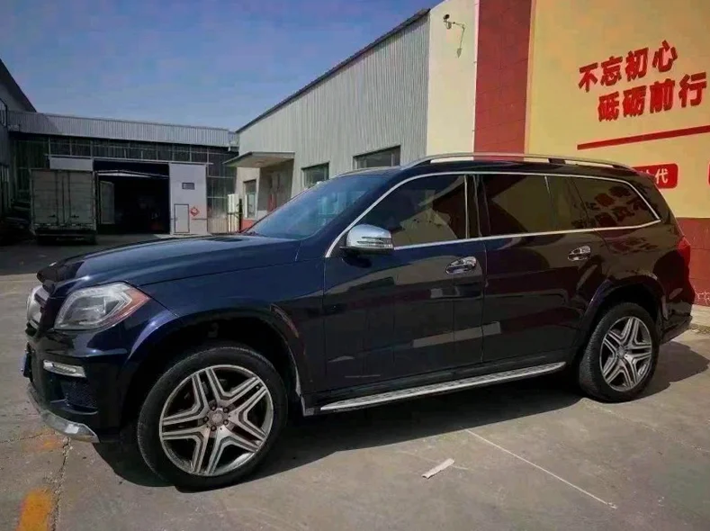 奔驰GL 正面外观二