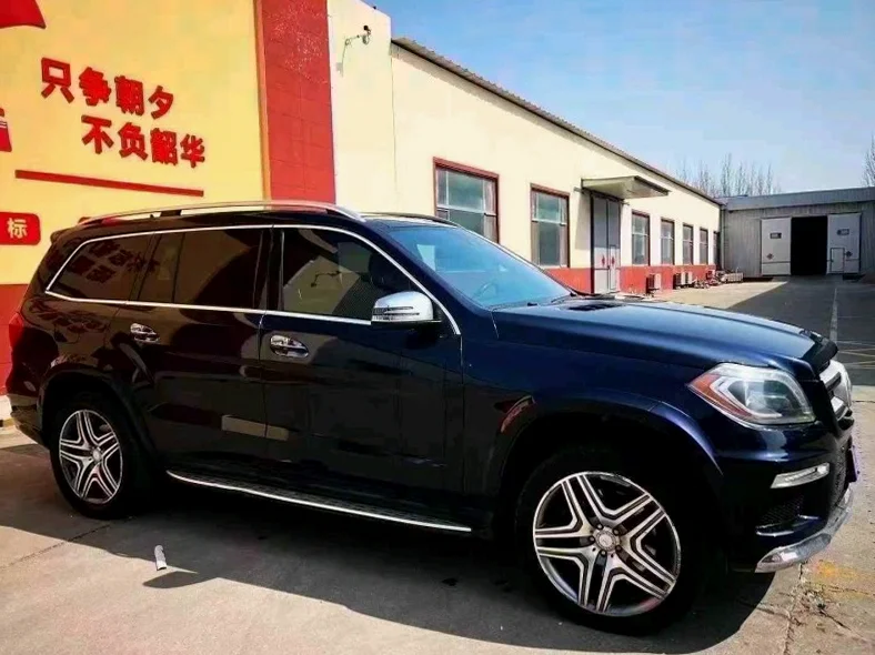 奔驰GL 正面外观三