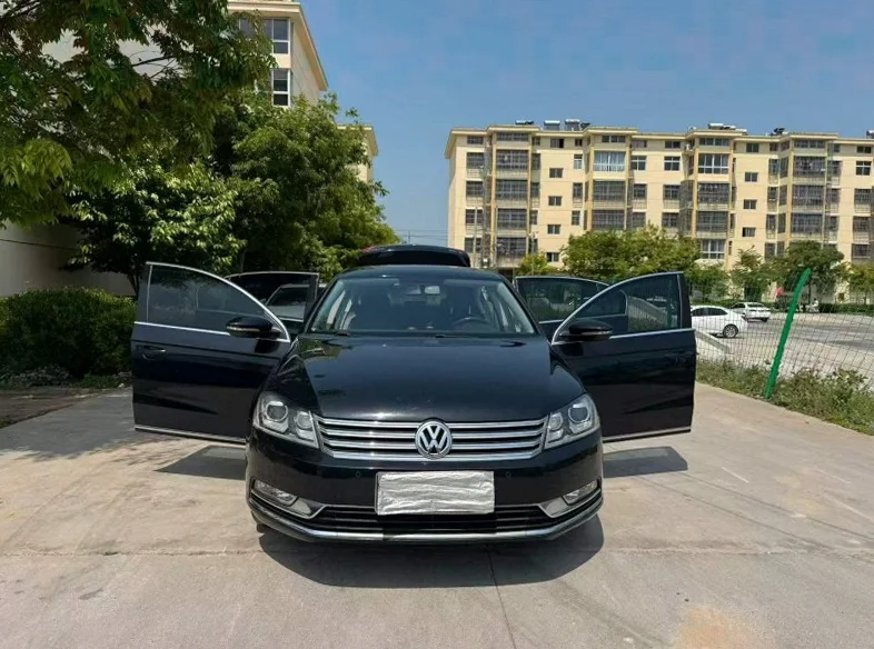 大众迈腾 后面外观三