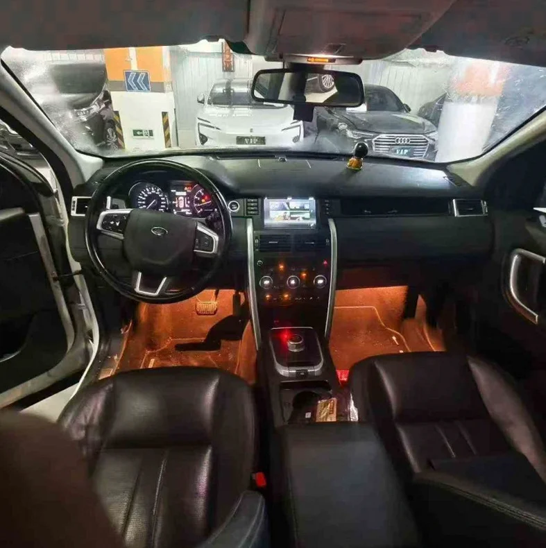 路虎发现神行 后面外观一