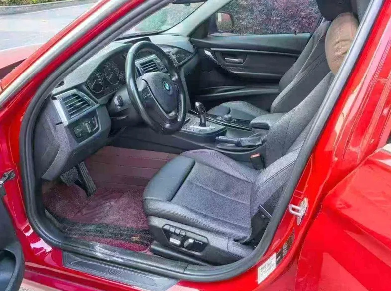 宝马3系 后面外观三