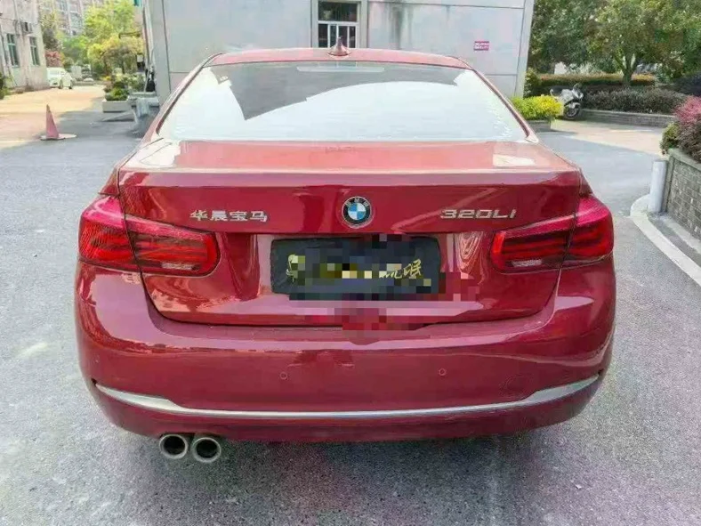 宝马3系 驾驶室