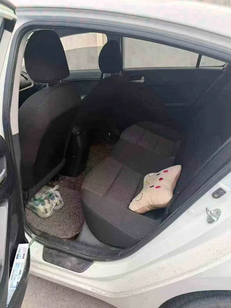 起亚K3 后面外观二