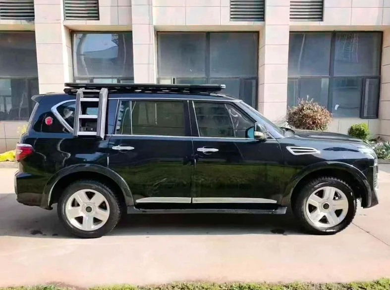 日产途乐 内饰后排