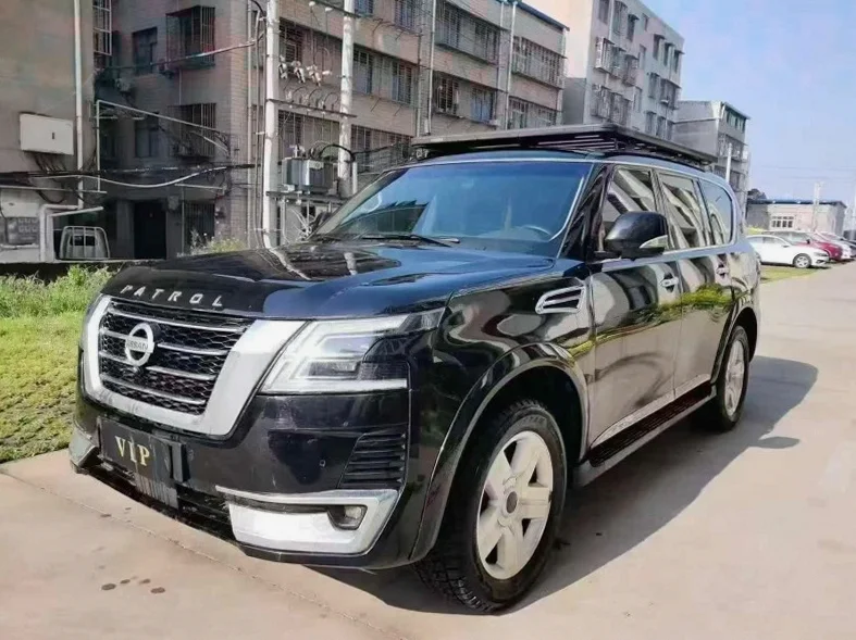 日产途乐 正面外观二