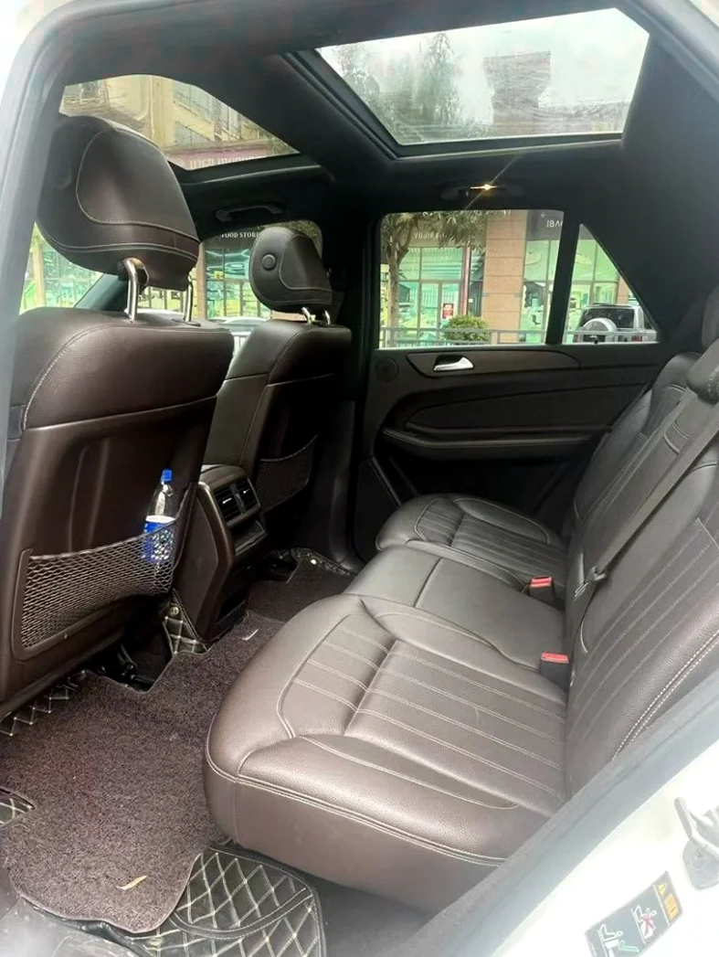 奔驰GLE 正面外观二