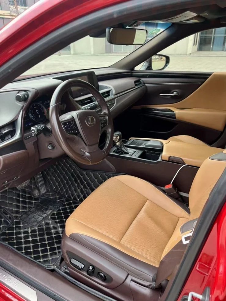 雷克萨斯ES 内饰后排