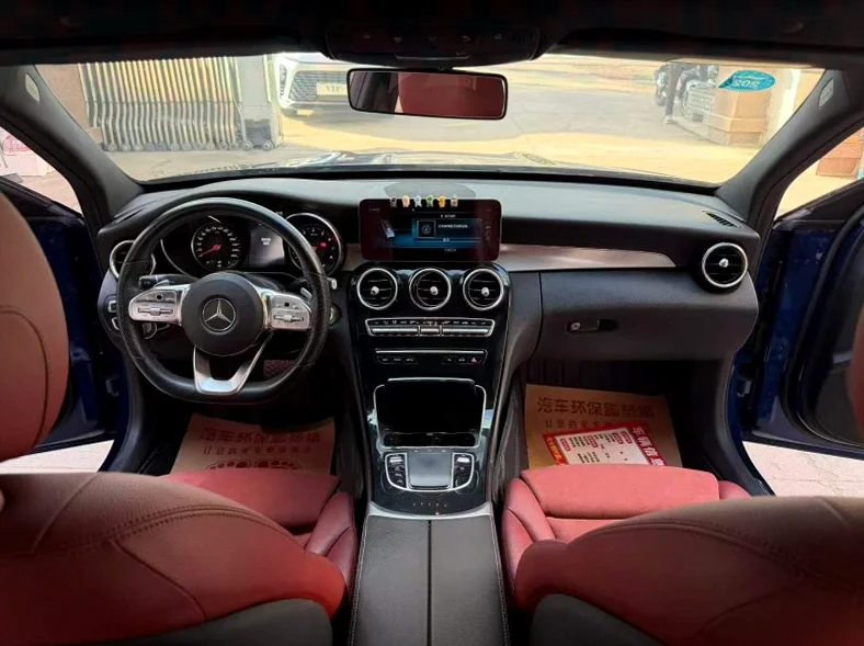 奔驰C 后面外观二