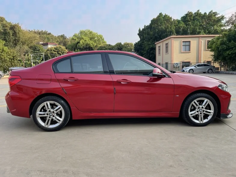 宝马1系 正面外观二