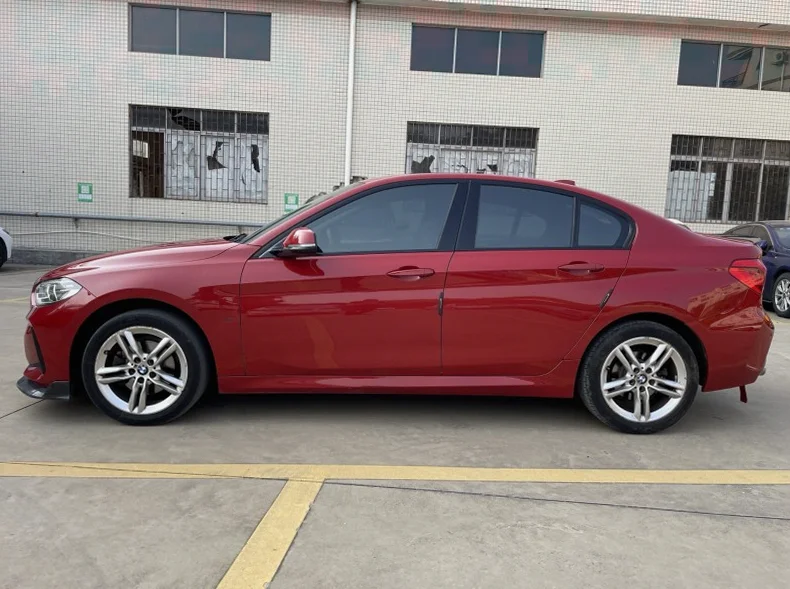 宝马1系 正面外观三